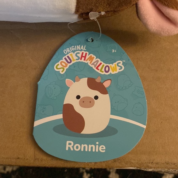 NWT 7.5” Ronnie the cow Squishmallow - Picture 4 of 5
